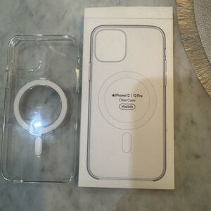 NWOT Clear iPhone 12/12 Pro case, MagSafe. Excellent condition- never used!